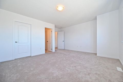 Photo 25 at 123 Frank's Way, Allandale Heights, Barrie