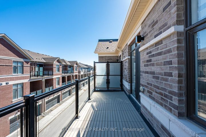 Photo 21 at 8 Seine Lane, Rural Richmond Hill, Richmond Hill