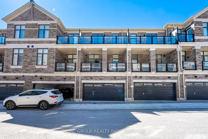 Photo 34 at 8 Seine Lane, Rural Richmond Hill, Richmond Hill