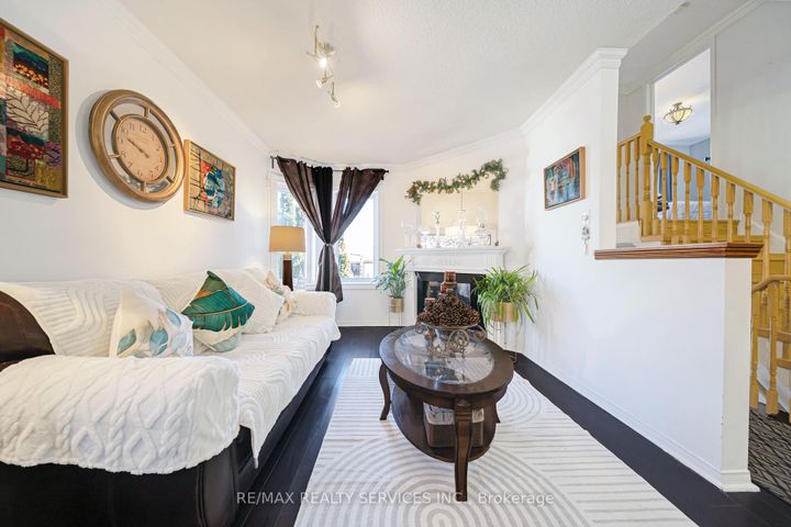 Photo 9 at 27 Suncrest Drive, Brampton West, Brampton