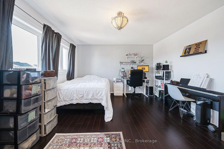 Photo 32 at 27 Suncrest Drive, Brampton West, Brampton