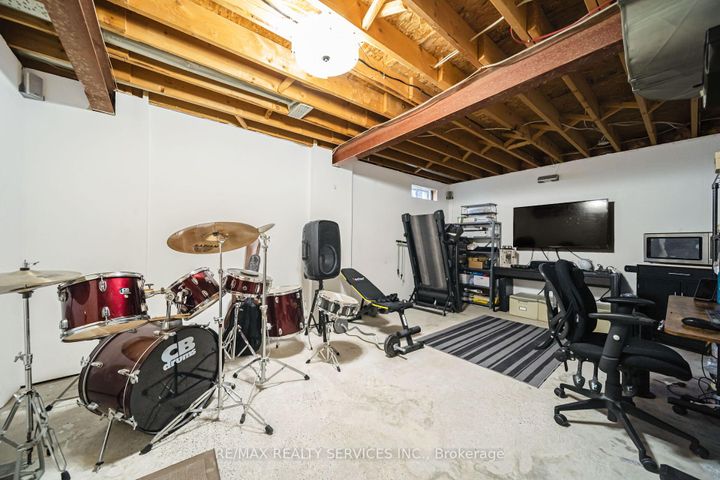 Photo 42 at 27 Suncrest Drive, Brampton West, Brampton