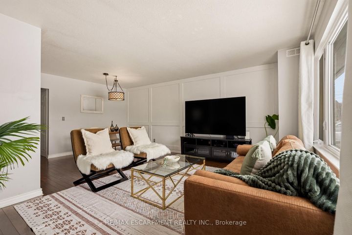 Photo 9 at 777 Hillcrest Road, West Shore, Pickering