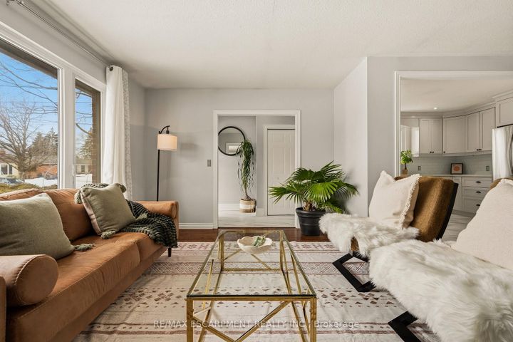 Photo 14 at 777 Hillcrest Road, West Shore, Pickering