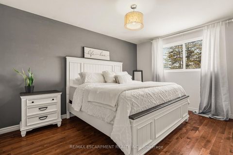 Photo 5 at 777 Hillcrest Road, West Shore, Pickering