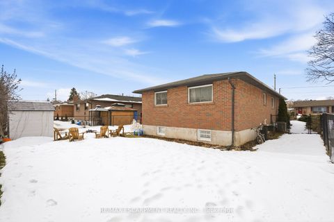 Photo 8 at 777 Hillcrest Road, West Shore, Pickering