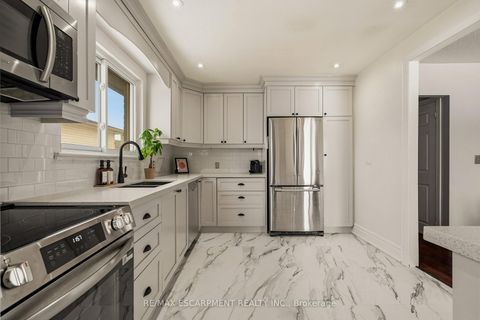 Photo 18 at 777 Hillcrest Road, West Shore, Pickering