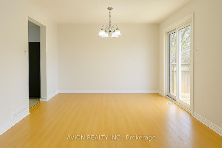 Photo 2 at 2 - 5536 Montevideo Road, Meadowvale, Mississauga