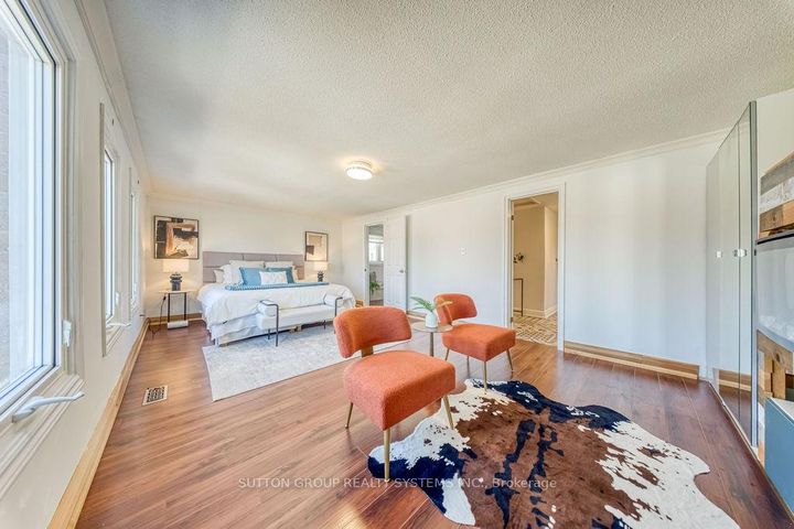 Photo 19 at 7205 Danton Promenade, Meadowvale, Mississauga