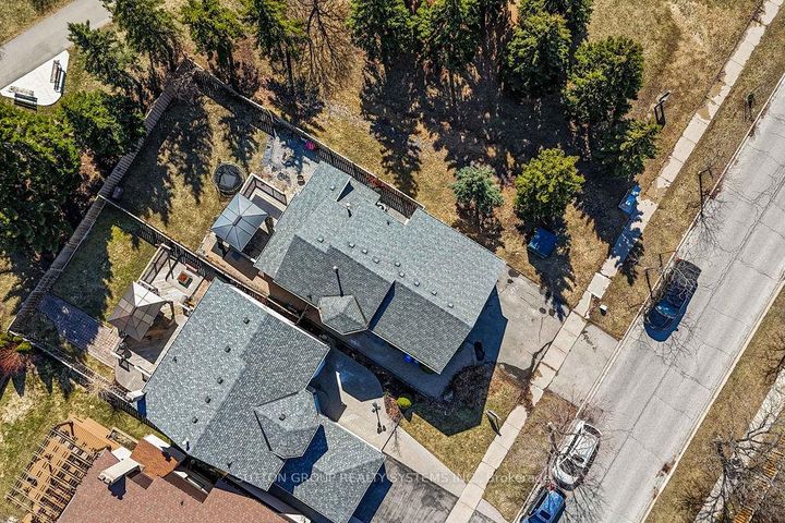 Photo 38 at 7205 Danton Promenade, Meadowvale, Mississauga