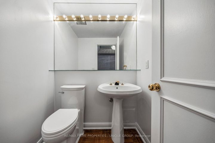 Photo 4 at 805 - 55 Prince Arthur Avenue, Annex, Toronto