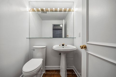 Photo 4 at 805 - 55 Prince Arthur Avenue, Annex, Toronto