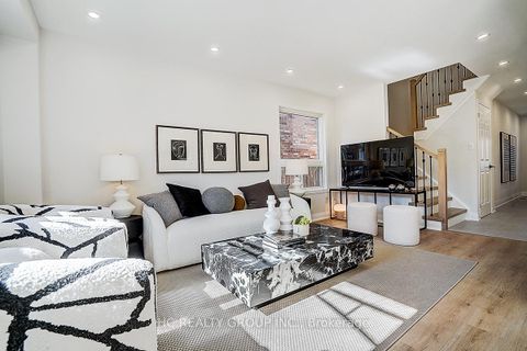 Photo 6 at 4 Daley Avenue, Bowmanville, Clarington