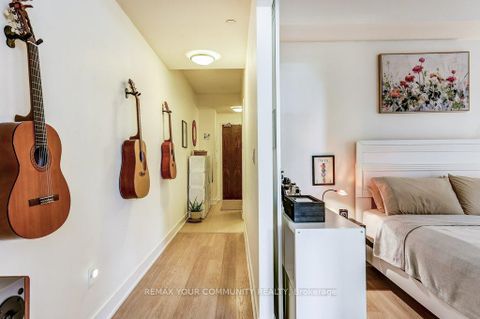 Photo 9 at 210 - 88 Sheppard Avenue E, Willowdale East, Toronto