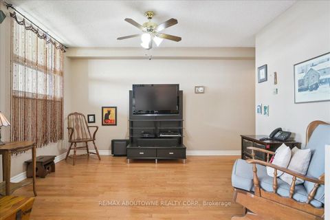 Photo 11 at 1801 - 299 Mill Road, Markland Wood, Toronto