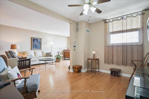 Photo 12 at 1801 - 299 Mill Road, Markland Wood, Toronto