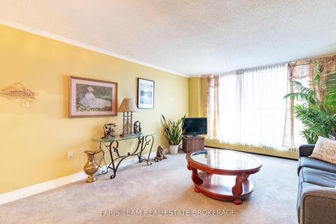 Photo 12 at 48 - 2 Albert Street, North Shore, Barrie