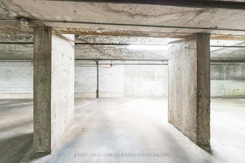 Photo 28 at 48 - 2 Albert Street, North Shore, Barrie