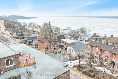 Photo 30 at 48 - 2 Albert Street, North Shore, Barrie