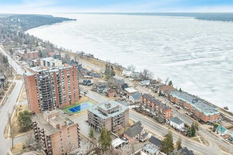 Photo 34 at 48 - 2 Albert Street, North Shore, Barrie