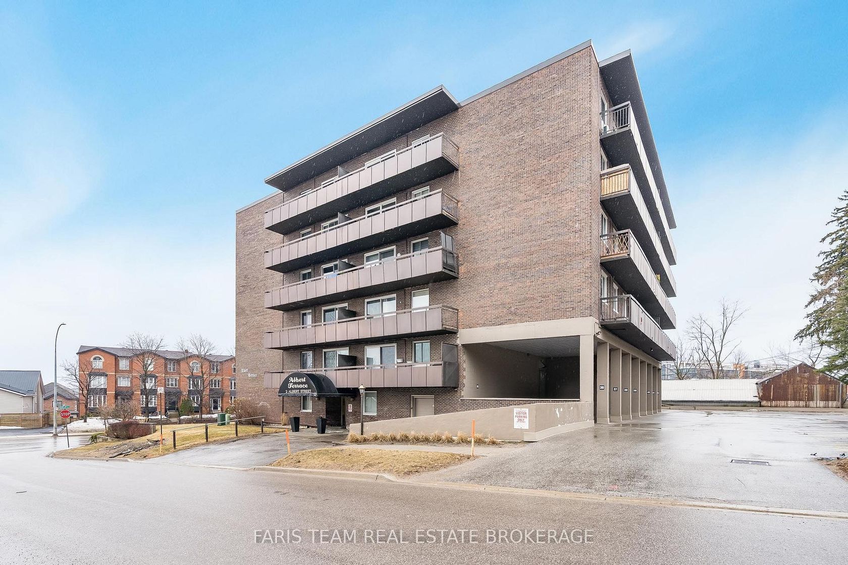 48 - 2 Albert Street, North Shore, Barrie photo number 2