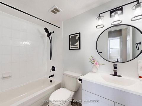 Photo 13 at 702 - 551 The West Mall, Etobicoke West Mall, Toronto