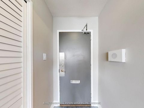 Photo 15 at 702 - 551 The West Mall, Etobicoke West Mall, Toronto