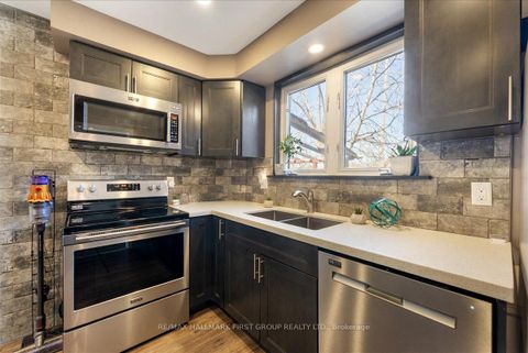 Photo 7 at 398 Dean Avenue, Central, Oshawa