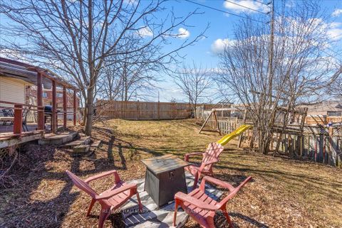 Photo 16 at 398 Dean Avenue, Central, Oshawa