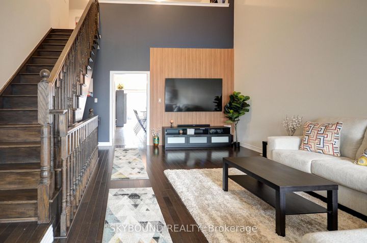 Photo 2 at 30 - 11 Alamode Road, Wellington, Brampton