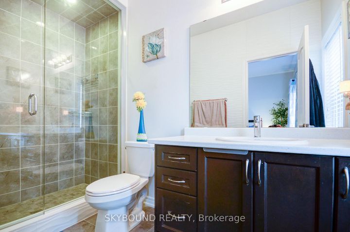 Photo 17 at 30 - 11 Alamode Road, Wellington, Brampton