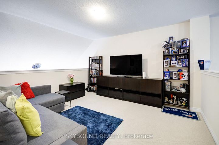 Photo 24 at 30 - 11 Alamode Road, Wellington, Brampton