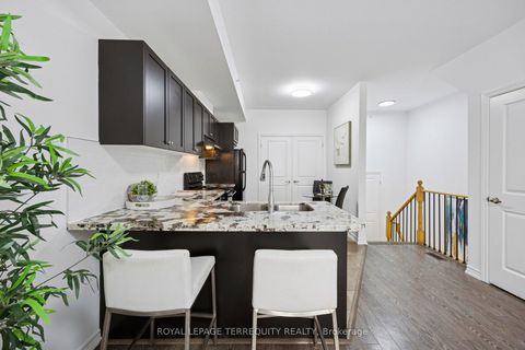 Photo 12 at Th27 - 39 Drewry Avenue, Newtonbrook West, Toronto