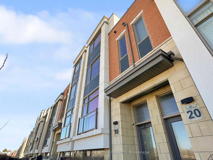 Photo 1 at 18 Teasel Way, Unionville, Markham