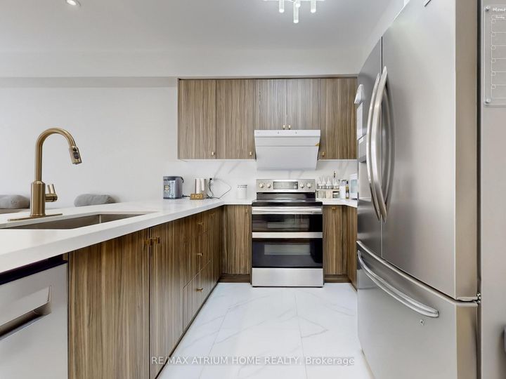 Photo 6 at 18 Teasel Way, Unionville, Markham