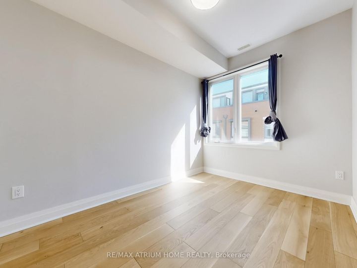 Photo 13 at 18 Teasel Way, Unionville, Markham