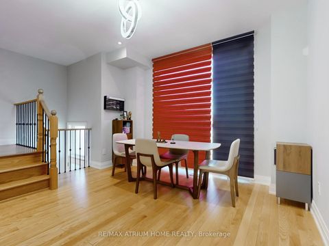 Photo 7 at 18 Teasel Way, Unionville, Markham