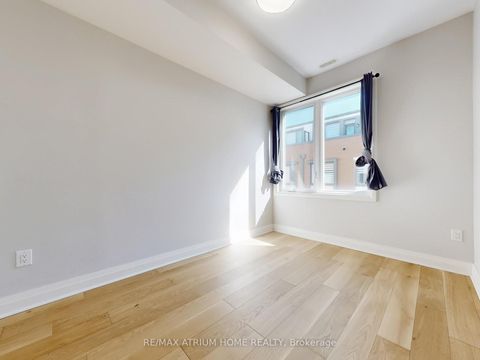 Photo 13 at 18 Teasel Way, Unionville, Markham