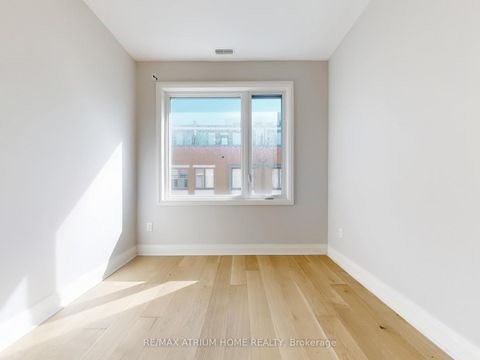 Photo 16 at 18 Teasel Way, Unionville, Markham