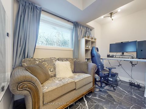 Photo 17 at 18 Teasel Way, Unionville, Markham
