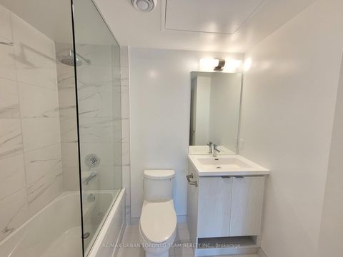 Photo 11 at 3808 - 55 Cooper Street, Waterfront Communities C8, Toronto