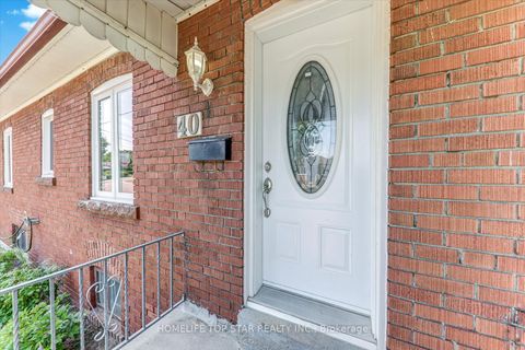 Photo 5 at 40 Lombardy Crescent, Kennedy Park, Toronto