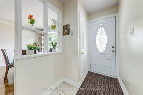 Photo 6 at 40 Lombardy Crescent, Kennedy Park, Toronto