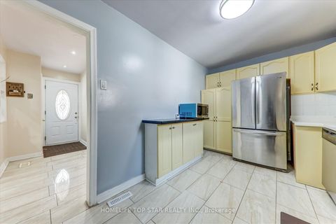 Photo 14 at 40 Lombardy Crescent, Kennedy Park, Toronto