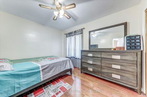 Photo 18 at 40 Lombardy Crescent, Kennedy Park, Toronto