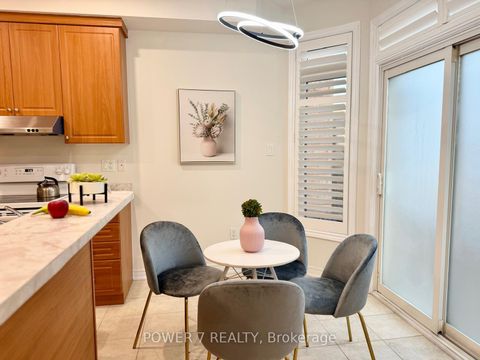 Photo 11 at 119 Gauguin Avenue, Patterson, Vaughan