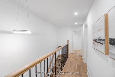 Photo 17 at 55 Renfield Street, Amesbury, Toronto