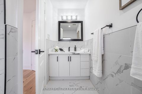 Photo 21 at 55 Renfield Street, Amesbury, Toronto