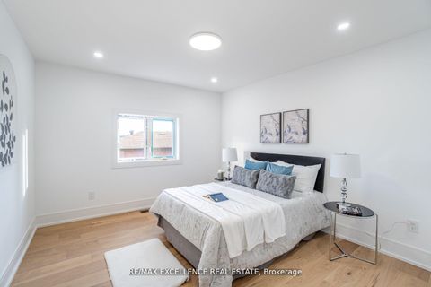 Photo 27 at 55 Renfield Street, Amesbury, Toronto