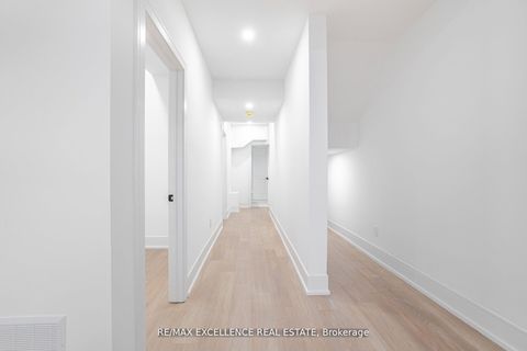 Photo 35 at 55 Renfield Street, Amesbury, Toronto